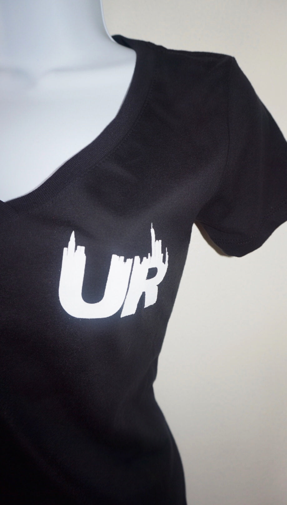 Women's Black/White UR Logo V-Neck SS